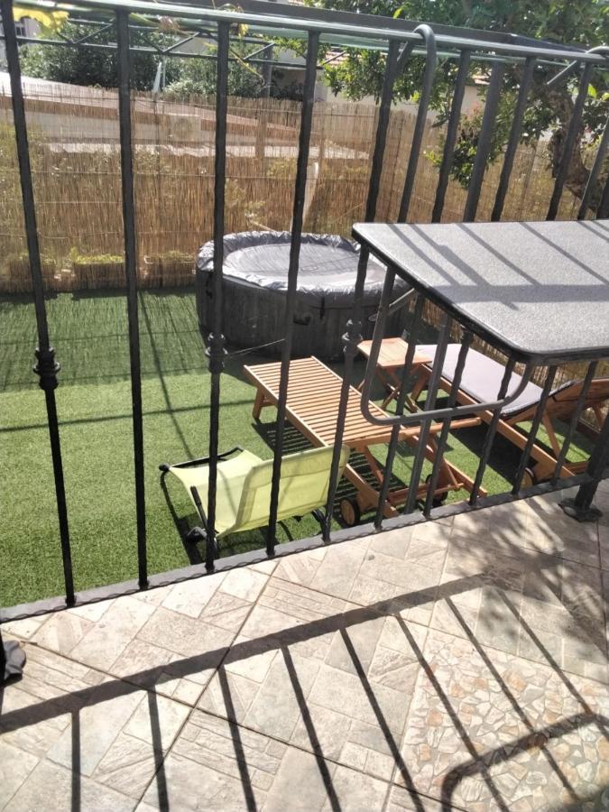 Apartment Mile ชิเบนิก ภายนอก รูปภาพ